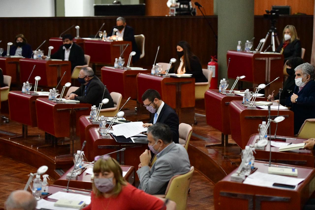 La Legislatura de Chubut. 